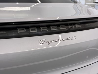 PORSCHE TAYCAN - 8