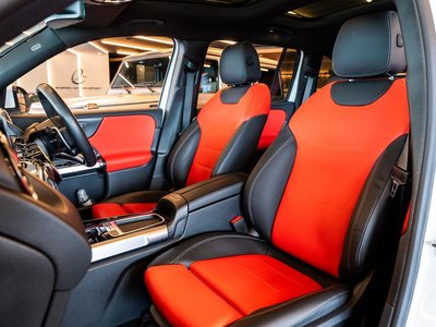 صورة مصغرة 13 لـ 2024 Mercedes-BENZ GLB AMG