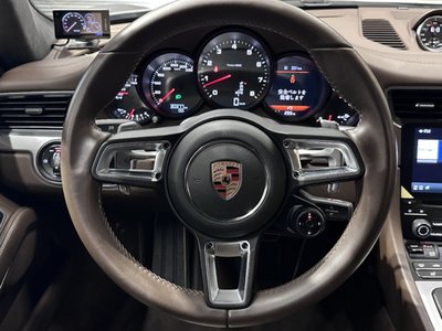 PORSCHE 911 - 8