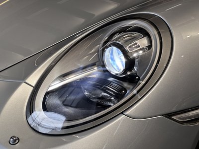 PORSCHE 911 - 6