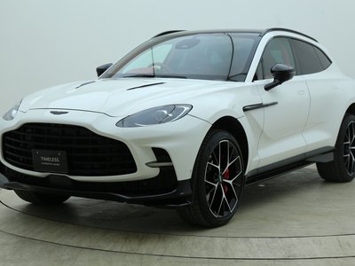 ASTON MARTIN DBX - 1