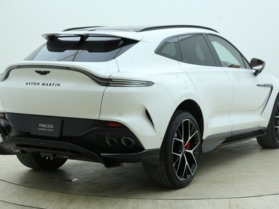 ASTON MARTIN DBX - 5