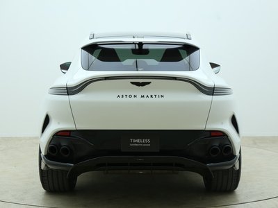ASTON MARTIN DBX - 6