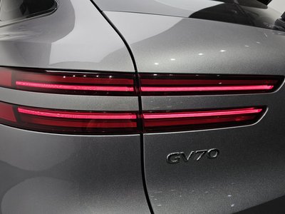 2021 Genesis GV70 — фото 10