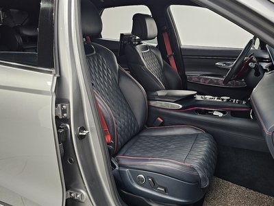 2021 Genesis GV70 — миниатюра 16