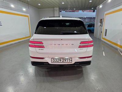 GENESIS GV80 - 3