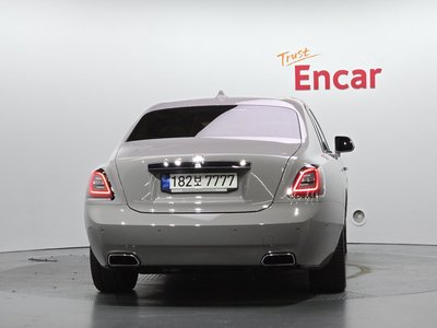 ROLLS-ROYCE GHOST - 4