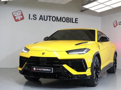 LAMBORGHINI URUS - 4