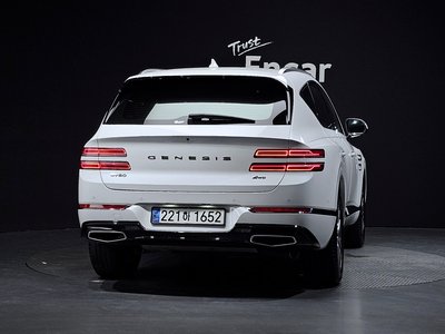 صورة 4 لـ 2023 Genesis GV80