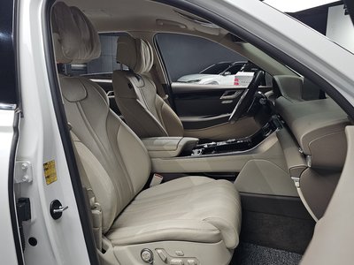 2023 Genesis GV80 thumbnail 11