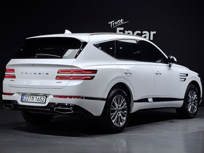 صورة 3 لـ 2023 Genesis GV80