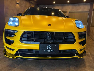 PORSCHE MACAN - 5