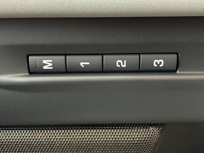 2025 LAND Rover RANGE ROVER EVOQUE — миниатюра 15