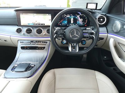 MERCEDES-BENZ E-CLASS - 10
