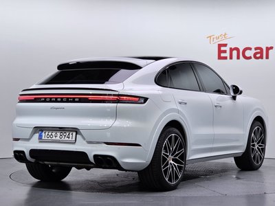 2025 Porsche CAYENNE 照片 4