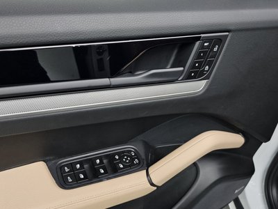 2025 Porsche CAYENNE 缩略图 24