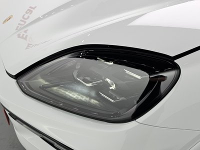 2025 Porsche CAYENNE 照片 9