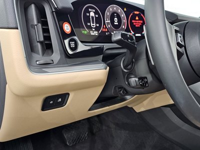 2025 Porsche CAYENNE 缩略图 28