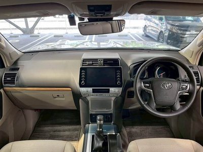 TOYOTA LAND CRUISER PRADO - 3