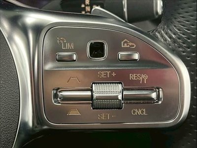 MERCEDES-BENZ GLC - 10