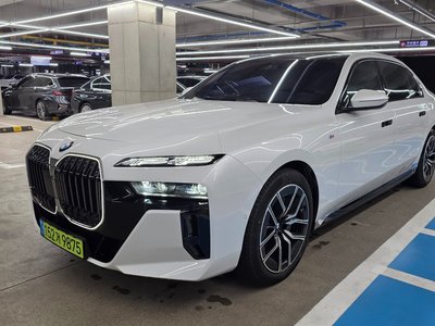 BMW 7 SERIES - 1