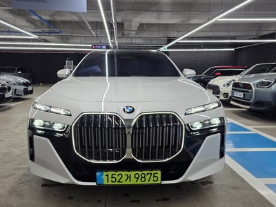BMW 7 SERIES - 2