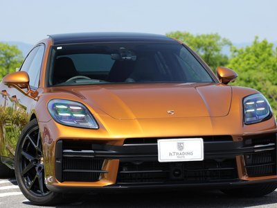 PORSCHE PANAMERA - 1