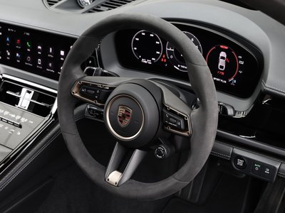 PORSCHE PANAMERA - 4
