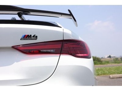 2025 BMW M4 照片 8