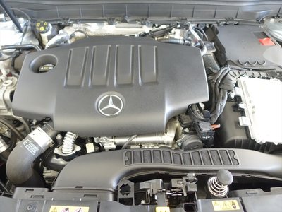 MERCEDES-BENZ GLB - 10