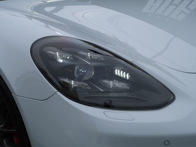PORSCHE PANAMERA - 2