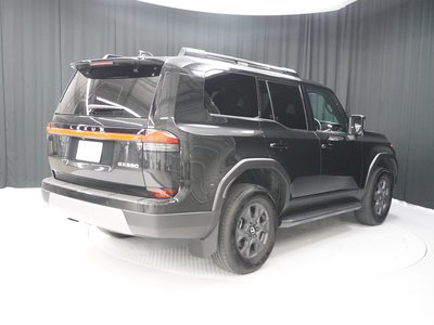 2025 Lexus GX photo 5