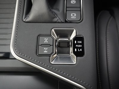 صورة مصغرة 23 لـ 2025 Lexus GX
