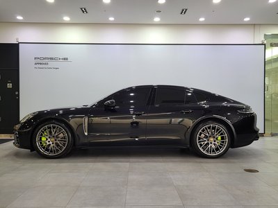 PORSCHE PANAMERA - 7