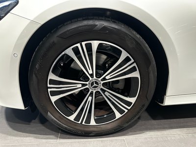 MERCEDES-BENZ E-CLASS - 6