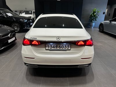 MERCEDES-BENZ E-CLASS - 3