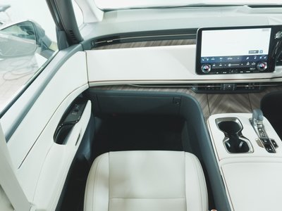 2024 Lexus LM 缩略图 16