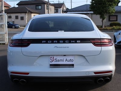PORSCHE PANAMERA - 5