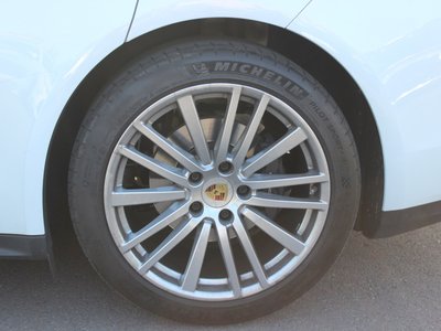 PORSCHE PANAMERA - 9