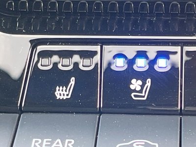 TOYOTA LAND CRUISER 250 - 7