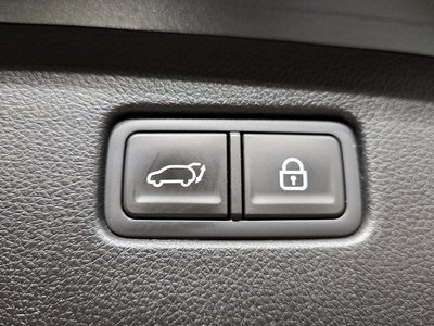 2021 Genesis GV70 — миниатюра 19