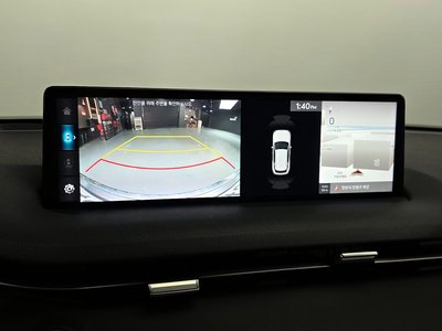 2021 Genesis GV70 — миниатюра 17