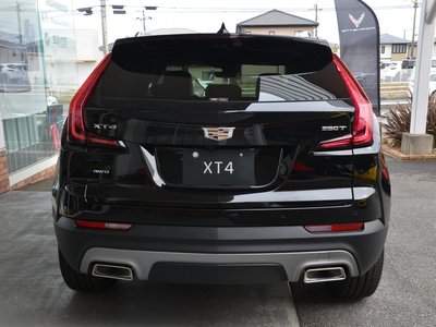 CADILLAC XT4 - 9