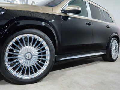 MERCEDES-BENZ GLS MAYBACH 2023 thumbnail 12