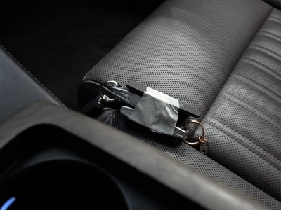 2020 Genesis G90 thumbnail 21
