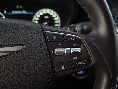 2020 Genesis G90 thumbnail 23