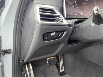 صورة مصغرة 27 لـ 2024 BMW 3 SERIES