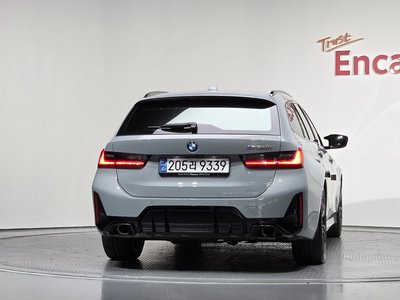 صورة 3 لـ 2024 BMW 3 SERIES