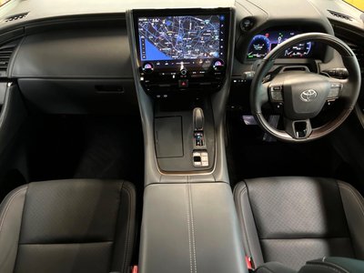 2025 Toyota VELLFIRE photo 2