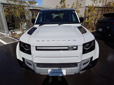 LAND ROVER DEFENDER - 8